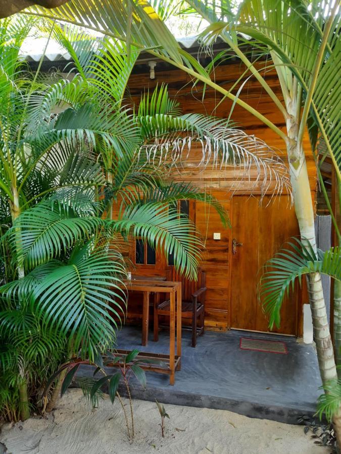 Eagle Resort Arugambay Arugam Kudah Eksteriør bilde